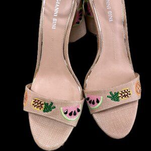 Gianni Bini Straw Fruit Heels / Women‎ Size 9.5